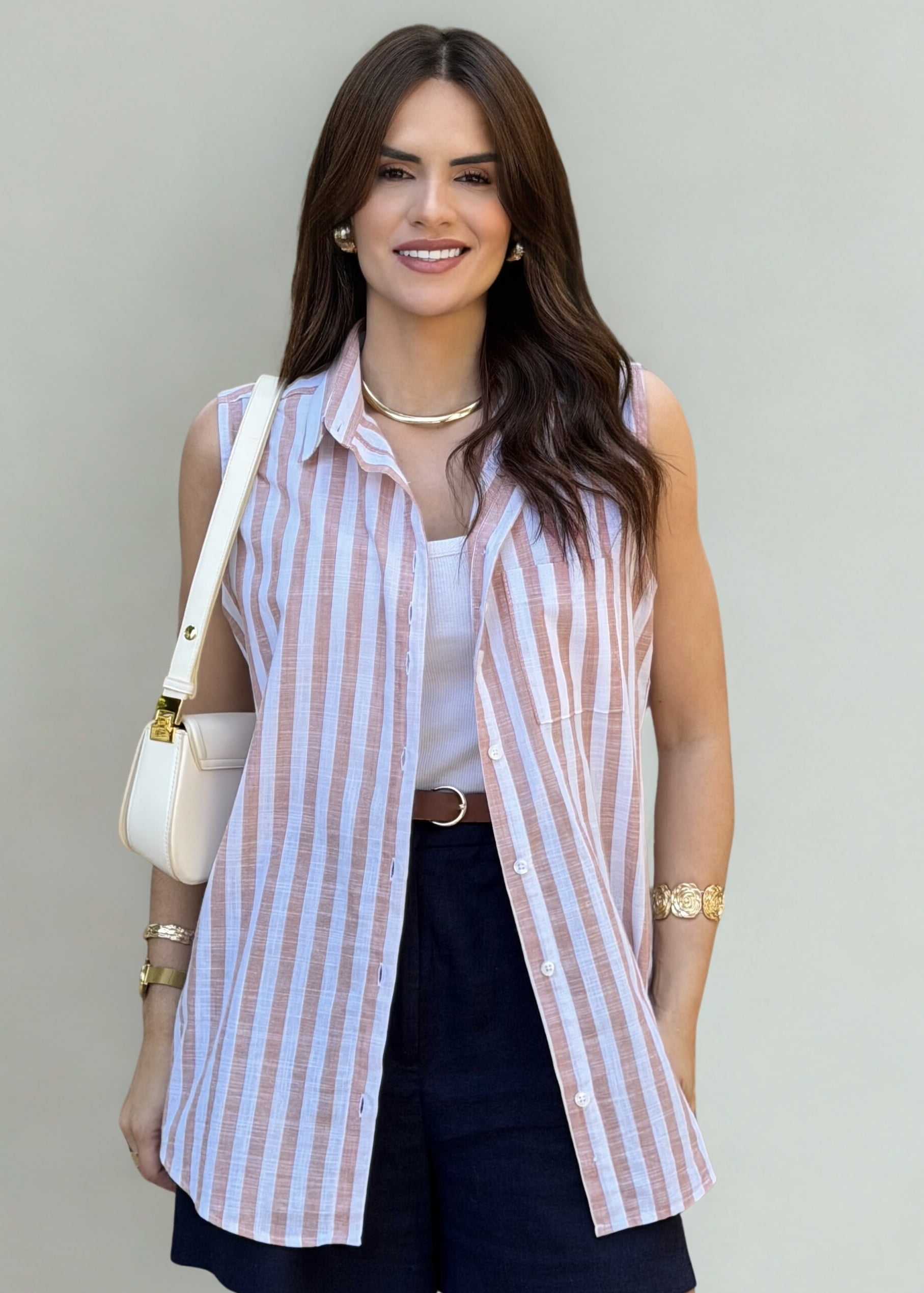 CAMISA SOCIAL LISTRADA ALONGADA FEMININA