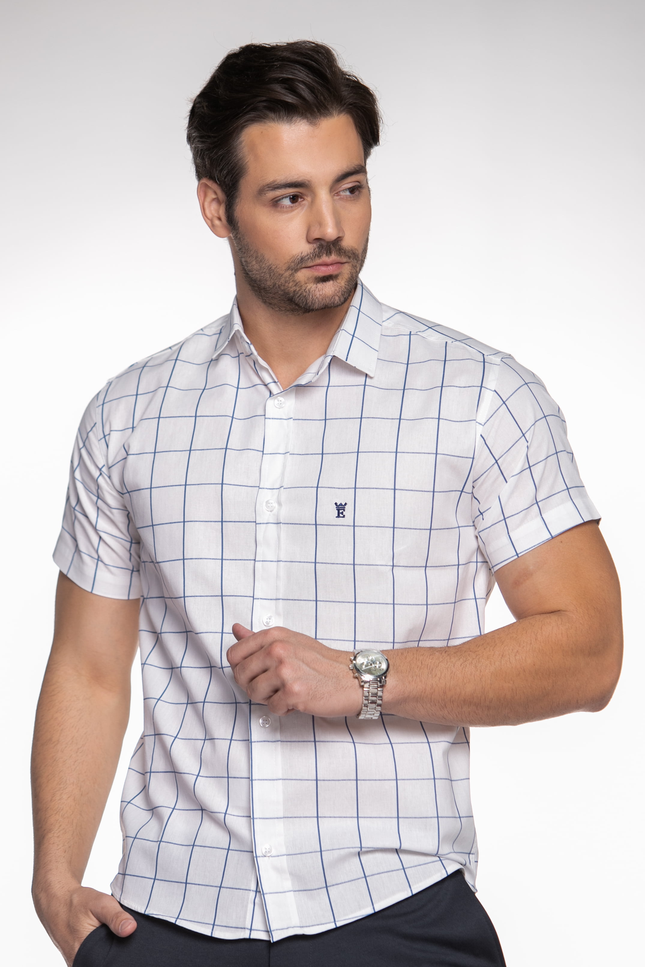 Camisa slim fit em padrão de xadrez Decenio