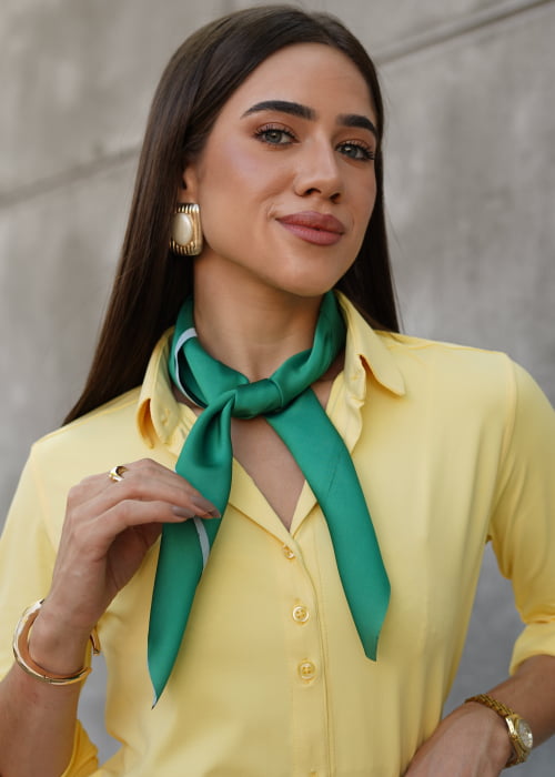 CAMISA FEMININA SOCIAL MANGA LONGA ULTRA TECH AMARELA + LENÇO DO BRASIL 