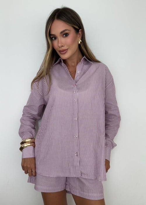 CONJUNTO FEMININO CAMISA OVERSIZED E SHORT LISTRADO 